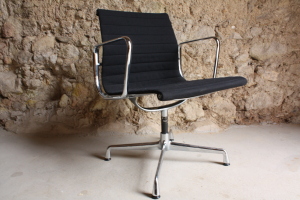 Eames Vitra Miller Aluminium Chair EA 107